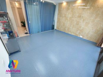 thi-cong-san-vinyl-cuon-at0206